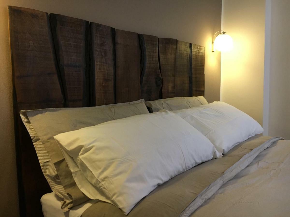 Elleboro Bed & Breakfast Carugo Luaran gambar