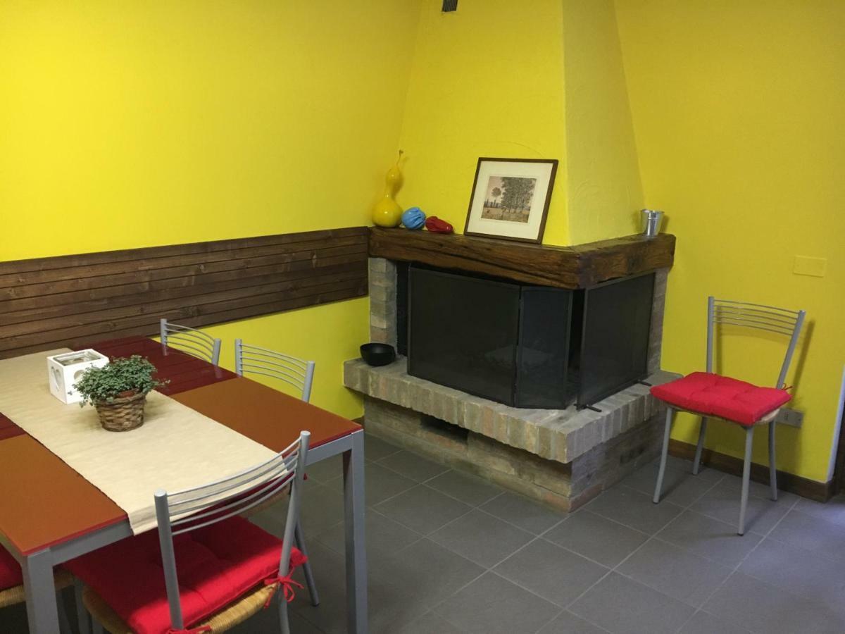 Elleboro Bed & Breakfast Carugo Luaran gambar