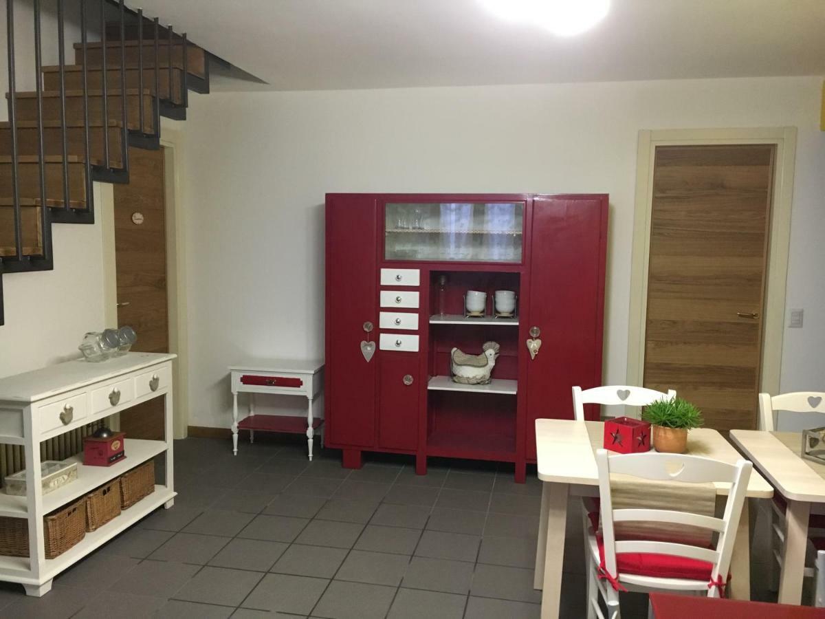 Elleboro Bed & Breakfast Carugo Luaran gambar