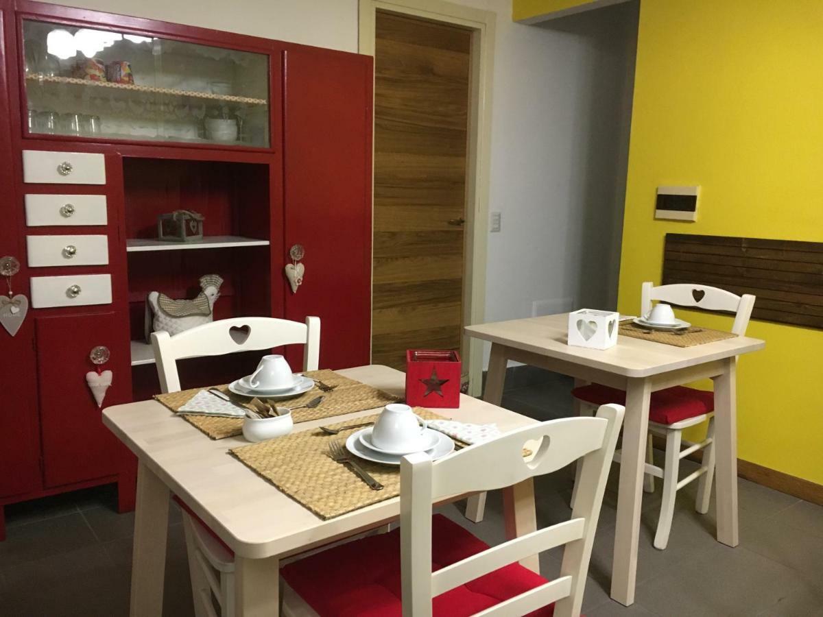 Elleboro Bed & Breakfast Carugo Luaran gambar