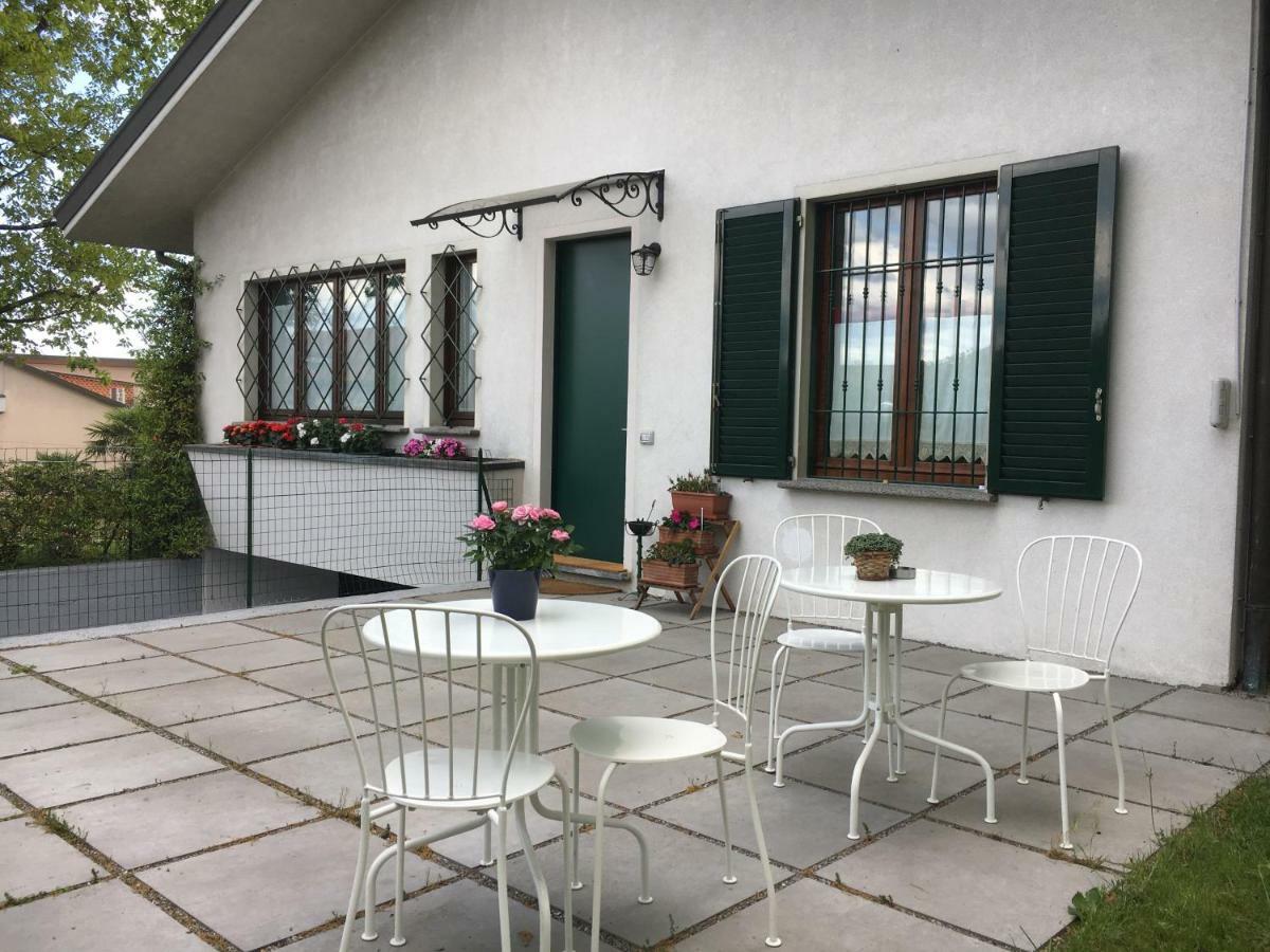 Elleboro Bed & Breakfast Carugo Luaran gambar